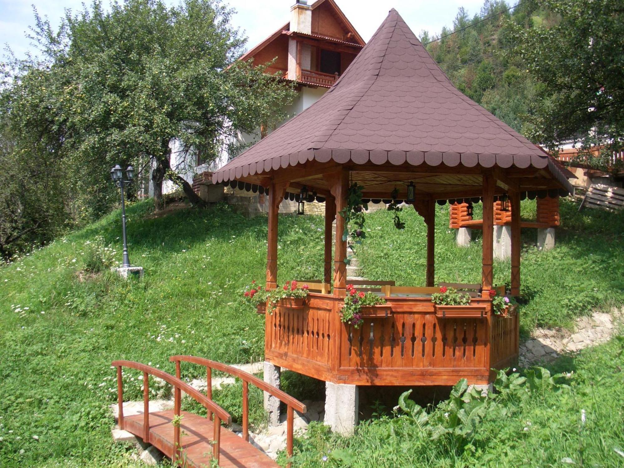 Hotel Pension Lucia Bucovina Vama  Exteriér fotografie