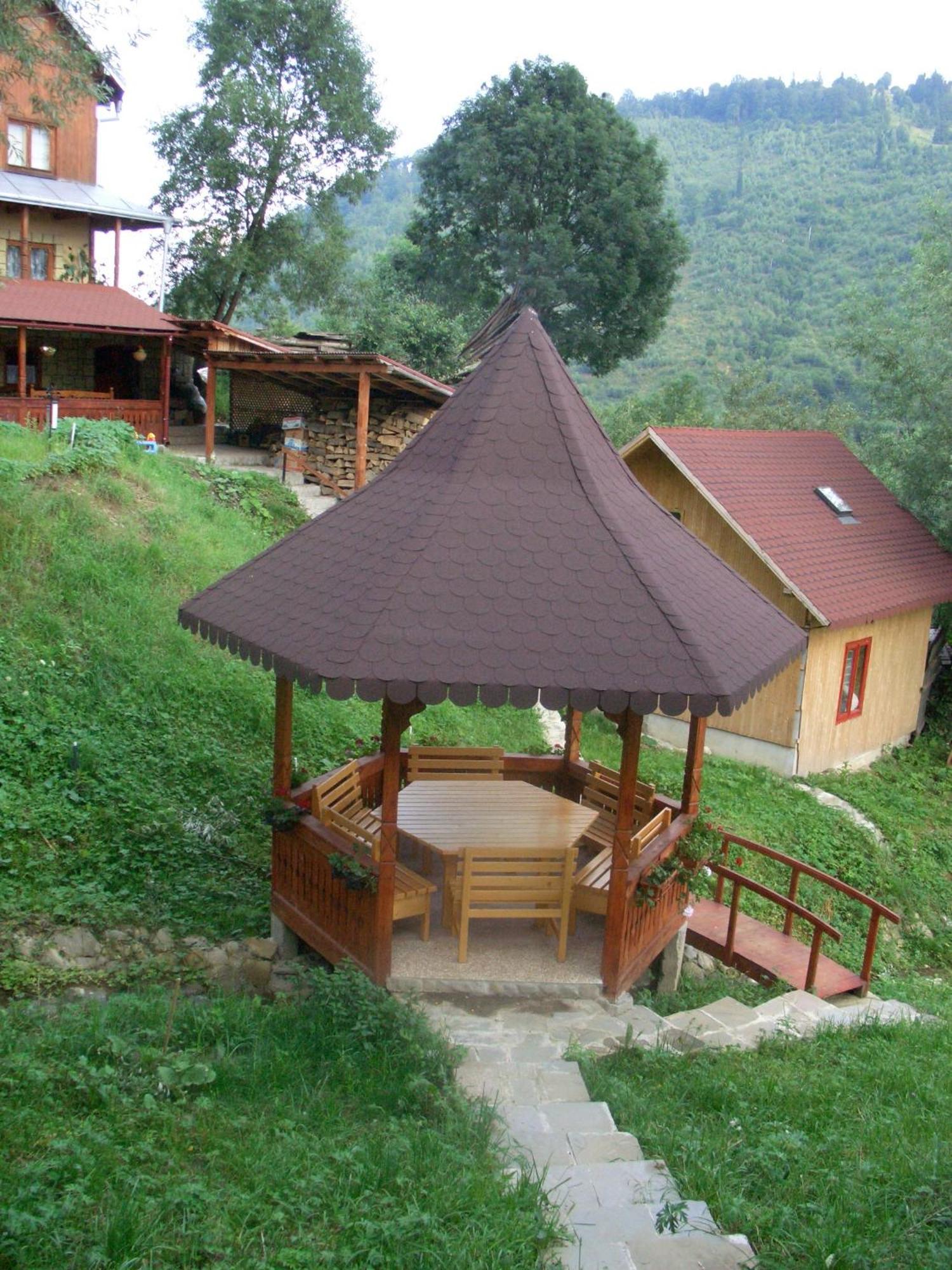 Hotel Pension Lucia Bucovina Vama  Exteriér fotografie