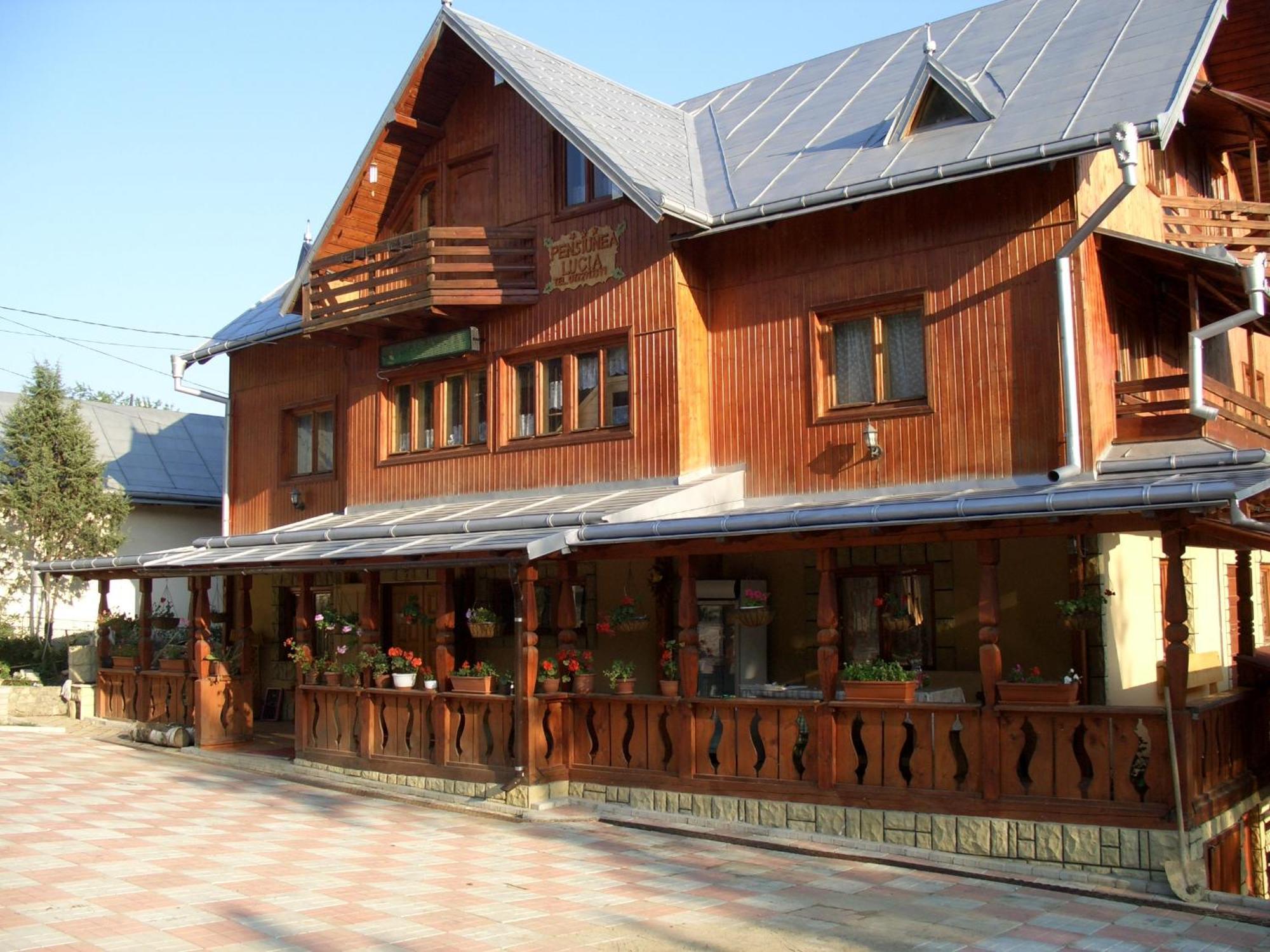 Hotel Pension Lucia Bucovina Vama  Exteriér fotografie